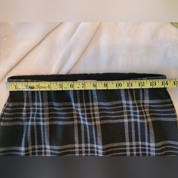 LOFT gray and black plaid skirt - Picture 4 of 6